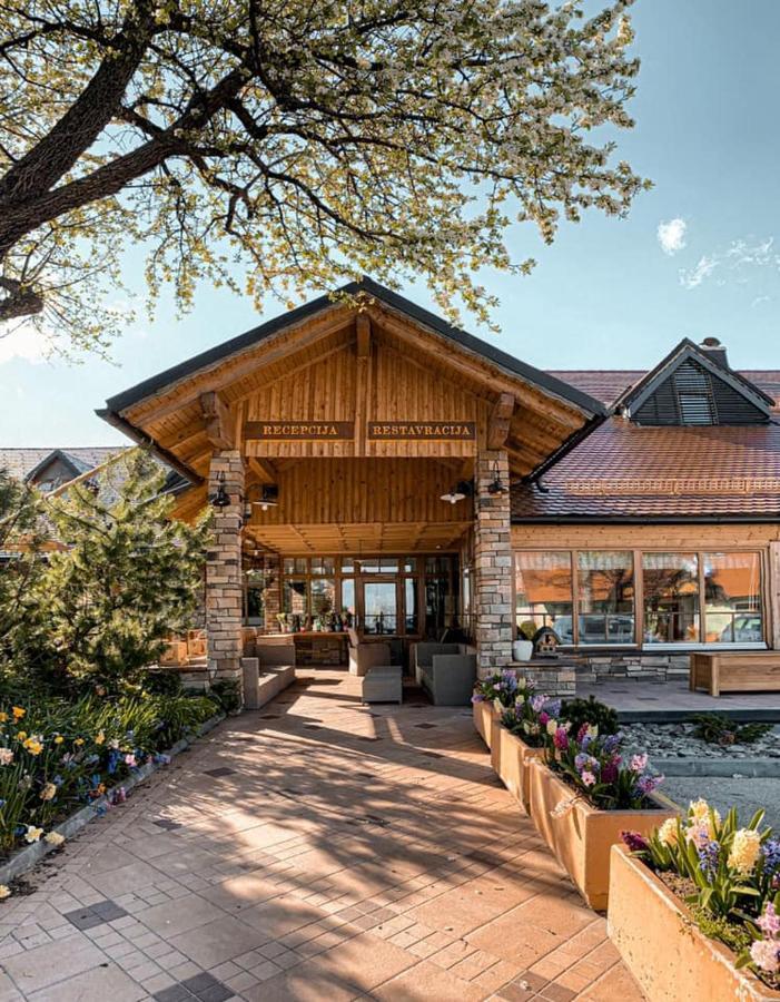 Guesthouse Smogavc Зрече Екстер'єр фото